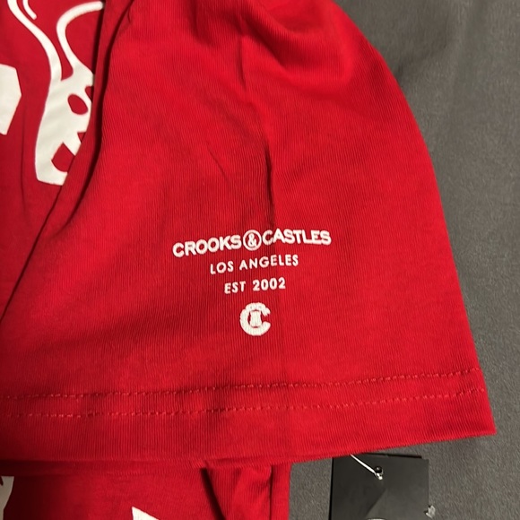 BNWT Crooks & Castles Young Mens Large Tee Red White, Retails for $38, Now $20 - Picture 4 of 6